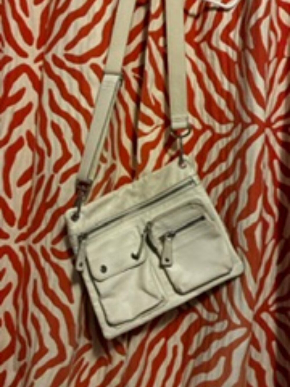 Leather Crossbody Bag by Fossil in White, zippered pockets, shoulder strap